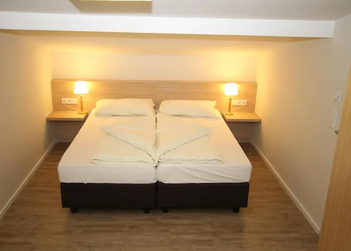 Hoss ケーニヒスライテン